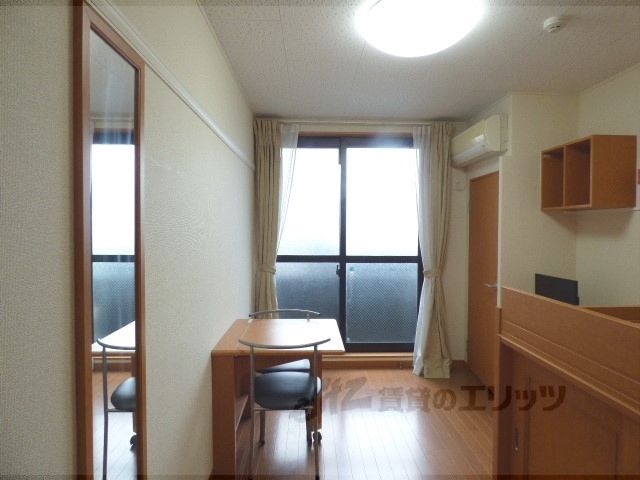 居室・リビング　洋室