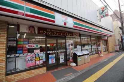 コンビニ　セブンイレブン文京千石1丁目店（コンビニ）まで377m