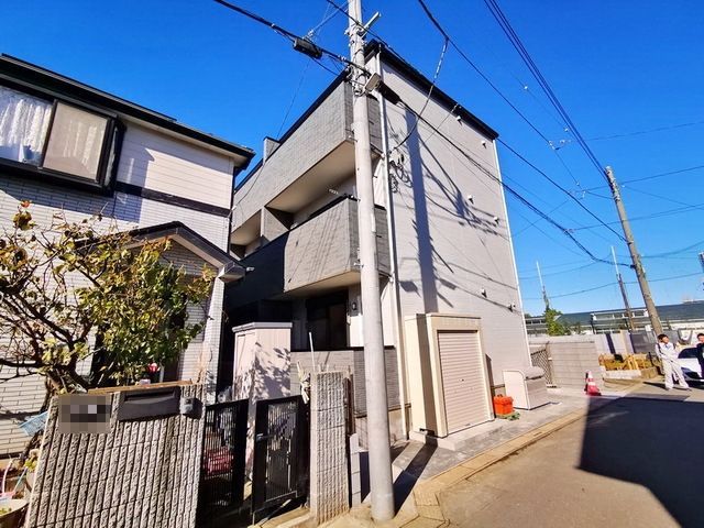 建物外観　ネット無料　女性にも安心のオートロック完備