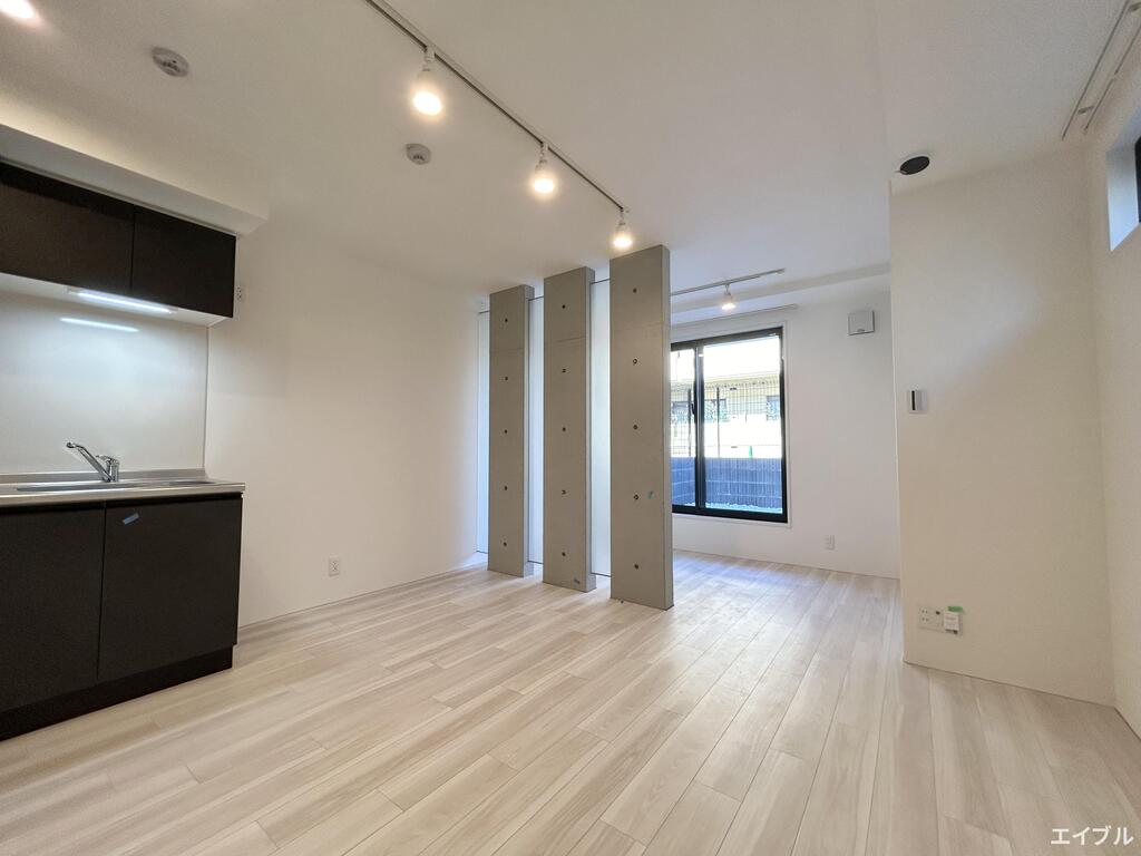 居室・リビング　写真は別号室