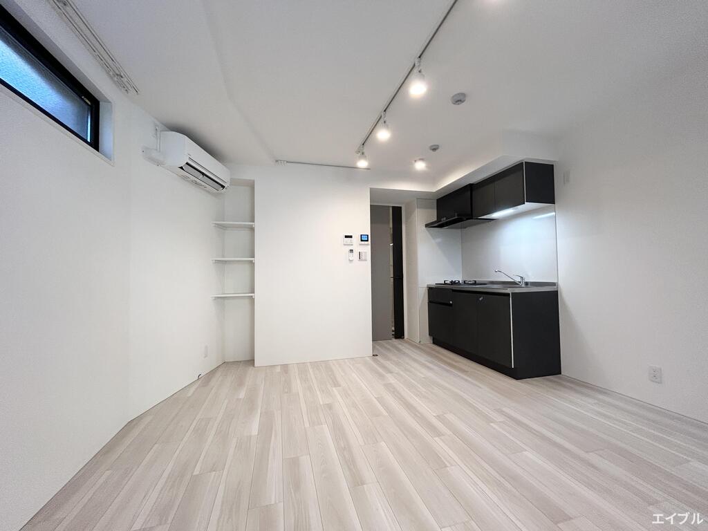 居室・リビング　写真は別号室