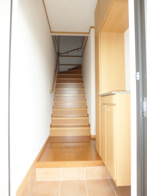 玄関　下駄箱つき！