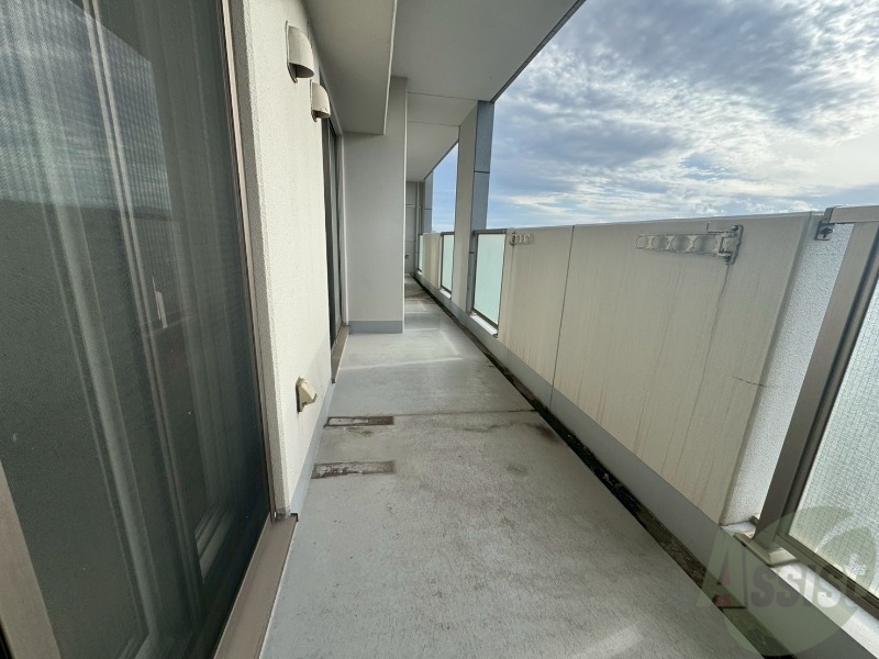バルコニー　バルコニーが付いていますので一息ついてみてはいかがですか。