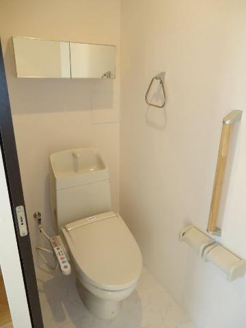 トイレ　トイレ