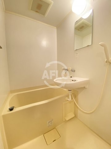 バス・シャワールーム　メゾンドラフィネ　風呂