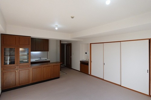 居室・リビング　リビングダイニングキッチン約１５．５畳