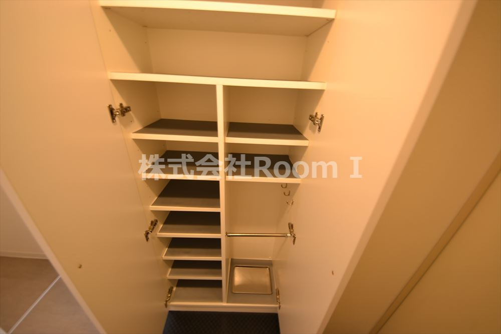 玄関　毎日通る玄関はこちらですシューズボックス