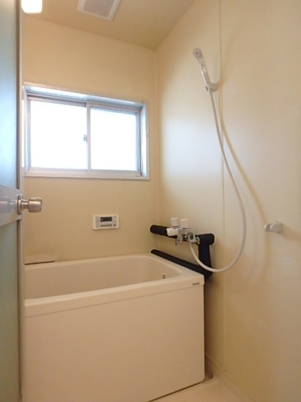 バス・シャワールーム　図面と現状に相違がある場合には現状を優先