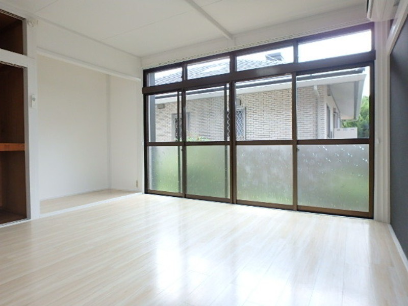 居室・リビング　図面と現状に相違がある場合には現状を優先