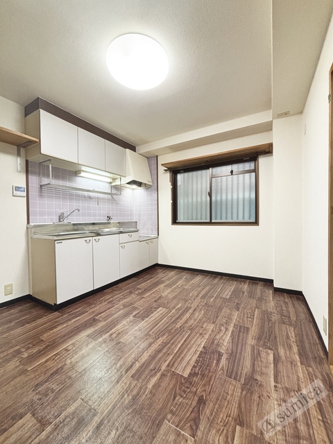 居室・リビング　ゆったりとしたダイニングキッチン♪♪