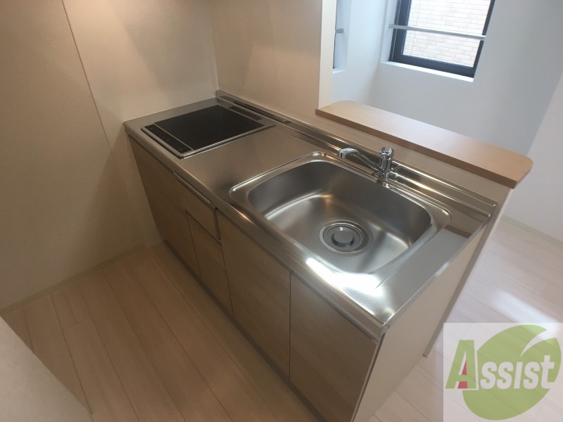 キッチン　キッチンはスペースも広々していて使いやすそうですよ！