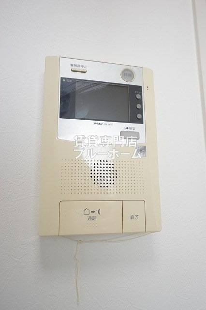 セキュリティ　モニター付きインターホン！