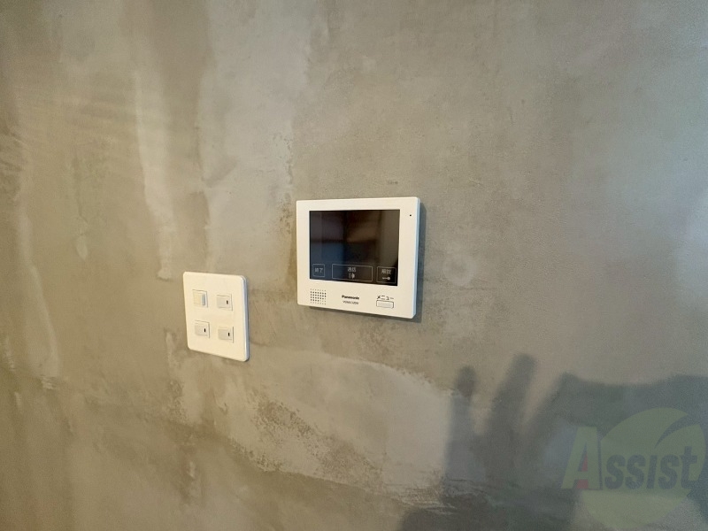 セキュリティ　ＴＶモニター付インターホンです。来客者の顔が見えるので安心！