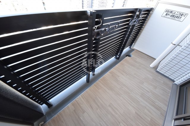 バルコニー　プレサンス大手前ピリオド　バルコニー