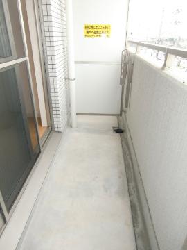 セラフィック・ＩＷＴ　バルコニー　バルコニー