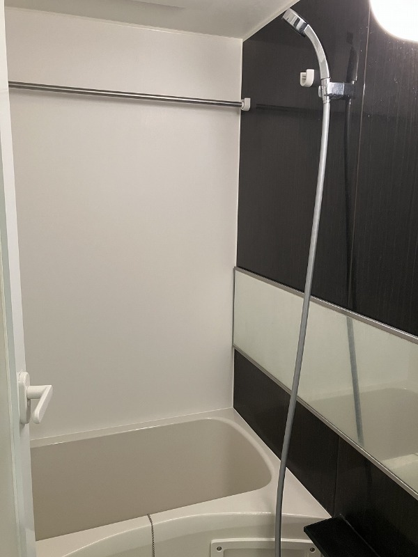 バス・シャワールーム　※別部屋参考写真