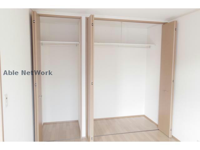 収納　※同物件別部屋の写真です。