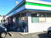 コンビニ　ファミリーマート 浜松蜆塚店（コンビニ）まで493m