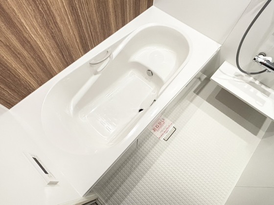 バス・シャワールーム　一坪風呂
