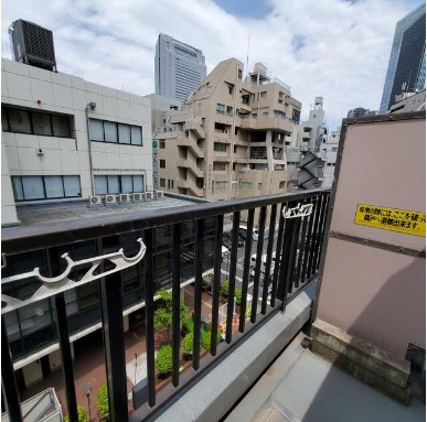 バルコニー　バルコニー