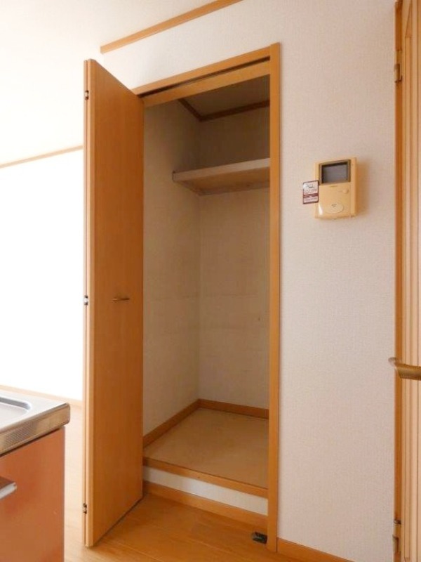 収納　図面と現状に相違がある場合には現状を優先