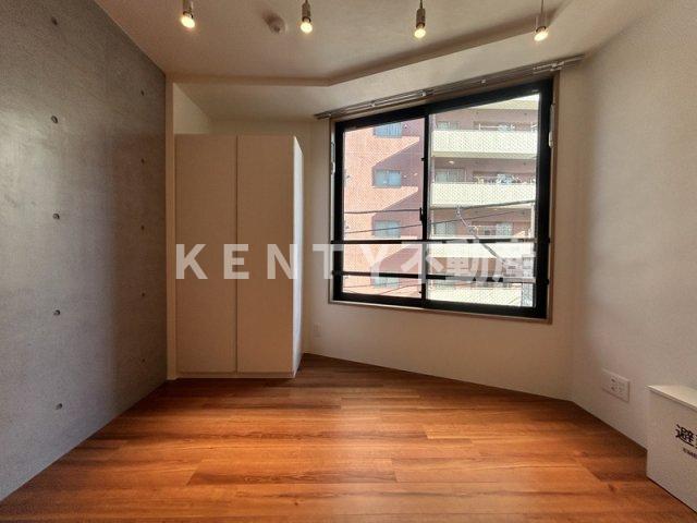 その他部屋・スペース　落ち着いて過ごせるお部屋なので、寝室にいかがでしょうか