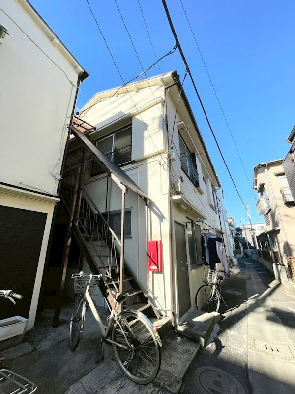 建物外観　鈴木荘