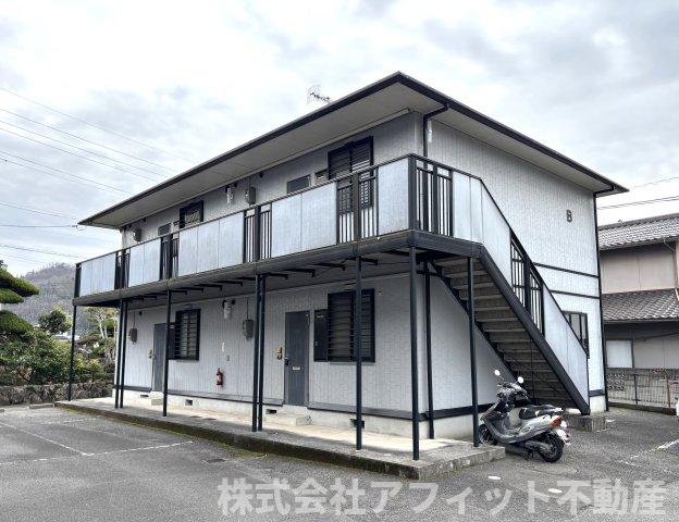 建物外観　シティ加茂川B・軽量鉄骨造