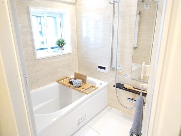バス・シャワールーム　家具・家電はついておりません。（モデルルームにて撮影）