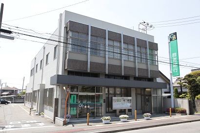 銀行　群馬銀行倉賀野支店（銀行）まで277m