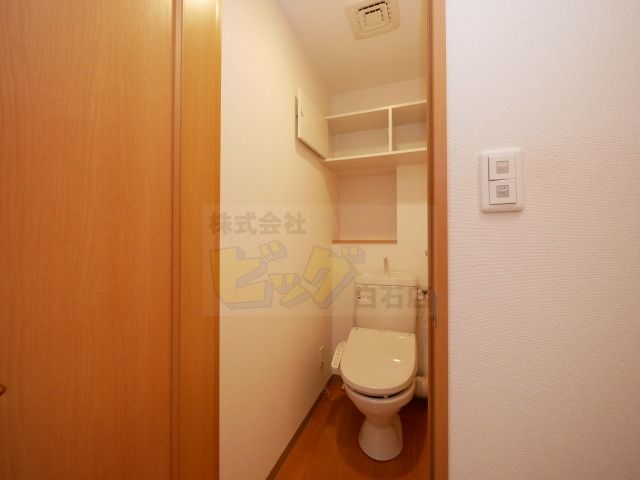 トイレ　綺麗に清掃済みです♪