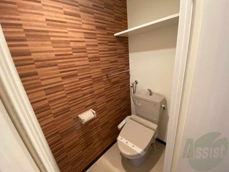 トイレ　こちらはトイレです。清潔感があり、安心して使用できます。