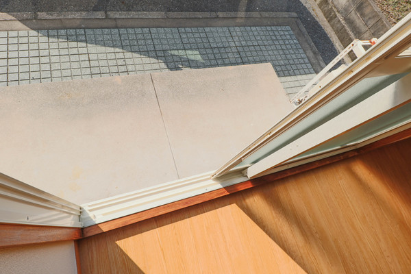 庭　同じ敷地内別のお部屋