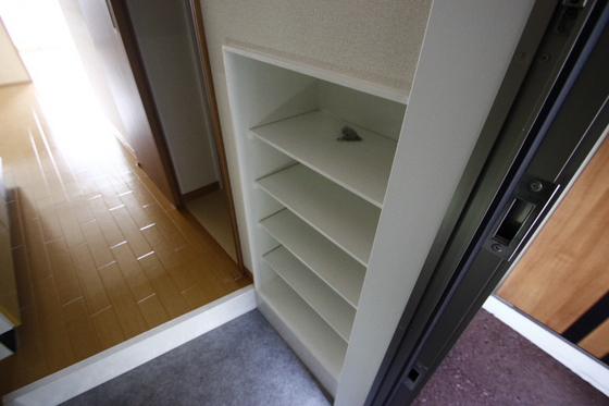 玄関　※別部屋の写真です