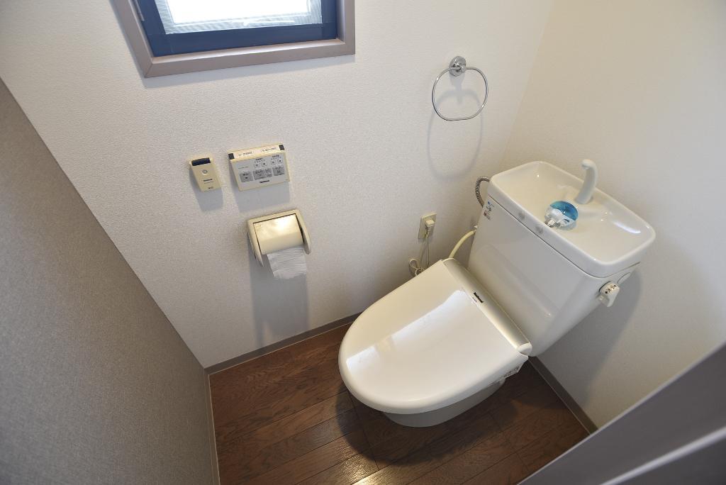 トイレ　シャワー付トイレ