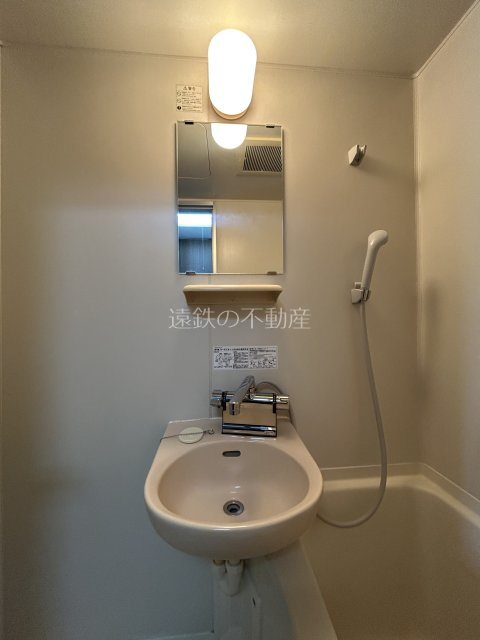 洗面設備　実際のお部屋と異なる場合があります