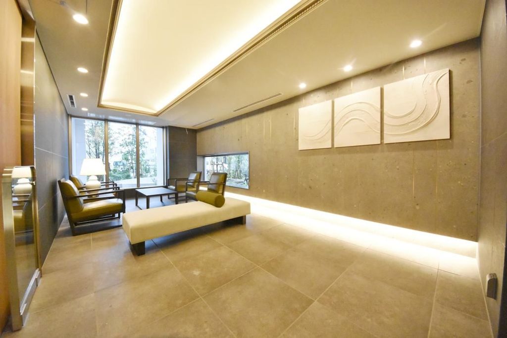 エントランス　リビング/居室