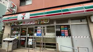 コンビニ　セブン－イレブン北区王子神谷駅南店（コンビニ）まで474m