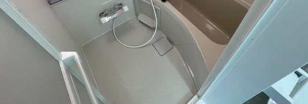 バス・シャワールーム　別部屋参考写真となります