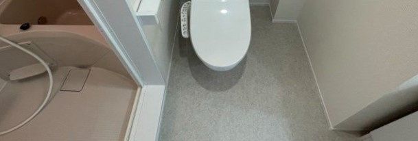 トイレ　別部屋参考写真となります