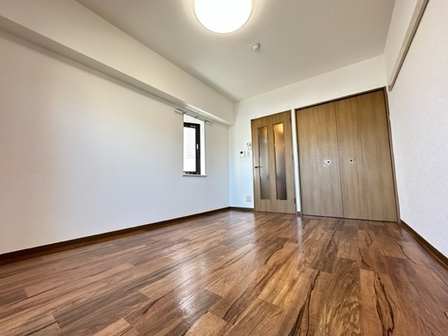 居室・リビング　別号室の写真です