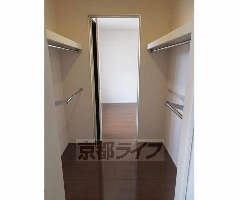 収納　ウォークインクローゼットです