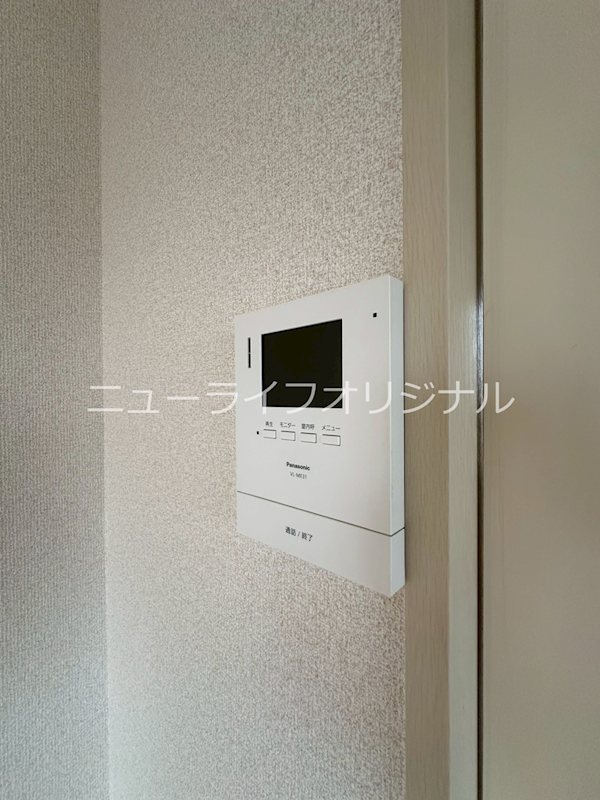 セキュリティ　突然の来客にも安心なモニター付インターホン
