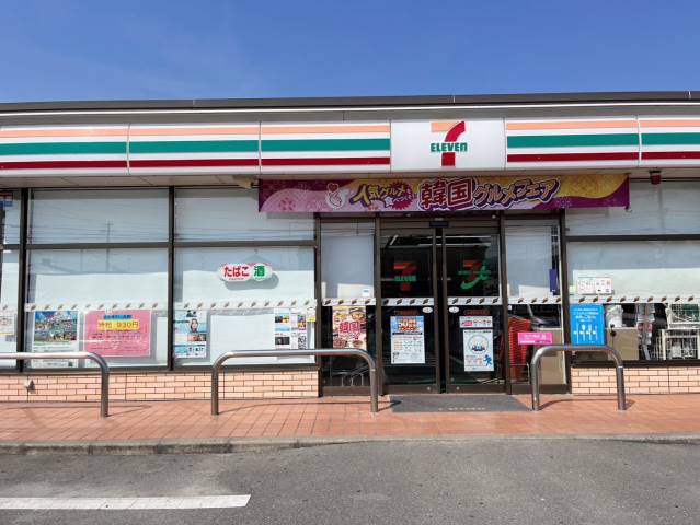 コンビニ　セブン－イレブン太宰府坂本店（コンビニ）まで717m
