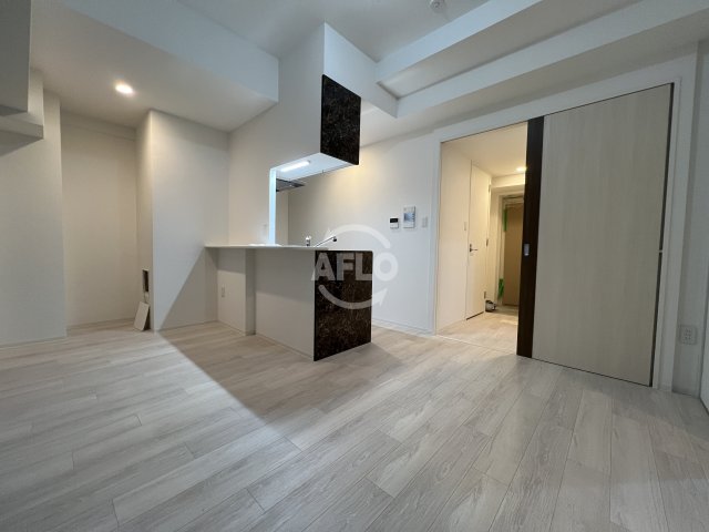 居室・リビング　セレニテフラン難波