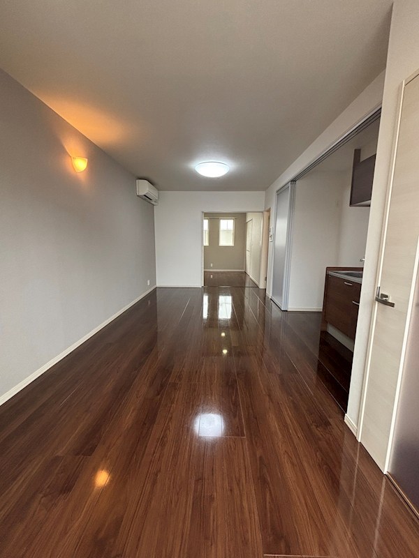 居室・リビング　陽あたりの良いリビング