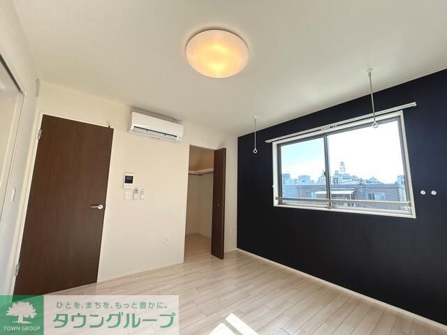 居室・リビング　※３０２号室設備施工例　現況優先