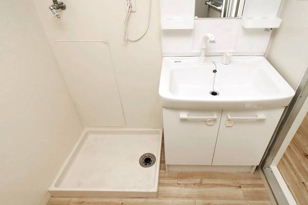 洗面設備　モデルルームの写真です