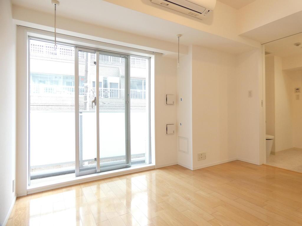 居室・リビング　内観1