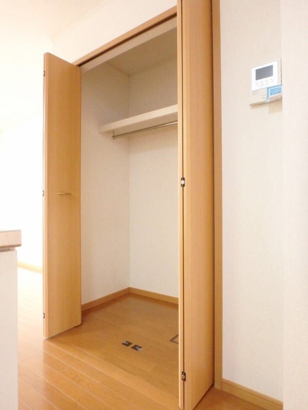 収納　図面と現状に相違がある場合には現状を優先